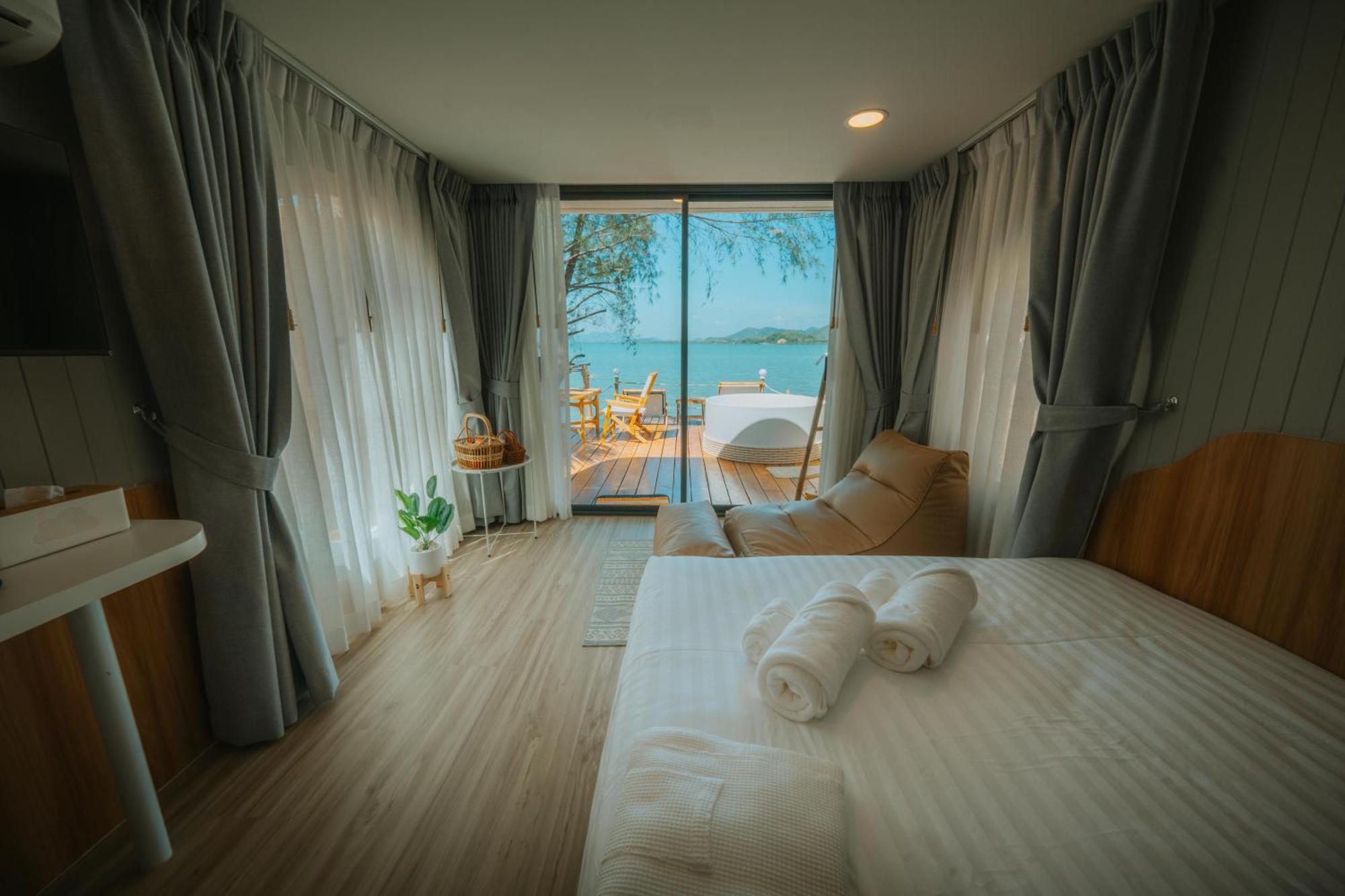 Sea Sand See Sky Beach Front Resort Phuket Luaran gambar